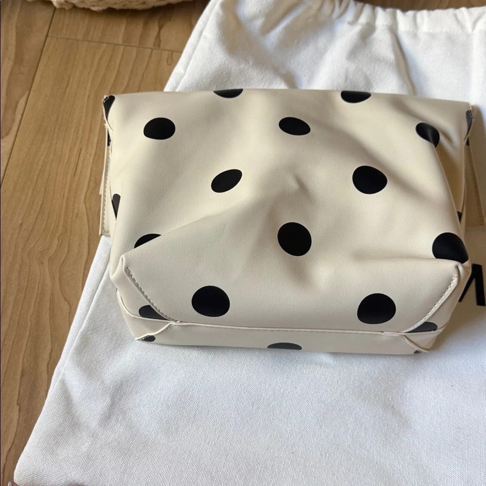 Eadem Cream and Black Polka Dot Cosmetic Bag